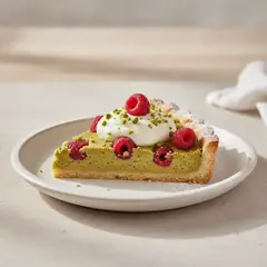 Crostata al pistacchio con namelaka allo yogurt