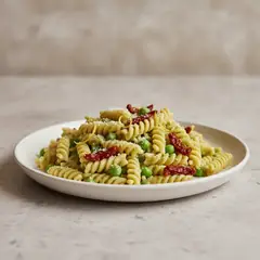 Fusilli con crema di piselli e pecorino