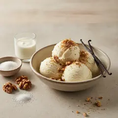 Gelato alla vaniglia con noci croccanti