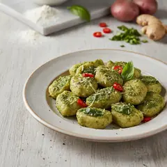 Gnocchi con pesto di erbette
