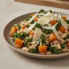 Insalata di orzo e cavolo riccio