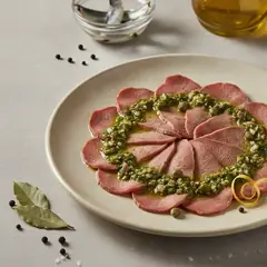 Lingua salmistrata con salsa verde