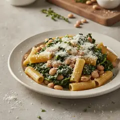 Pasta con cicerchie e cavolo nero