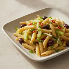 Pasta con sedano, finocchi e olive taggiasche