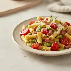 Pasta fave pancetta e pomodorini