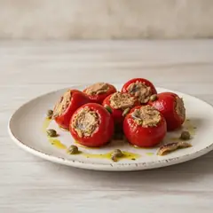 Peperoncini piccanti ripieni di tonno, alici e capperi
