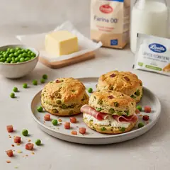 Scones salati ai piselli e pancetta