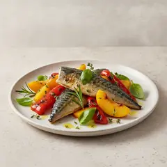 Sgombro con peperoni, pesche e basilico