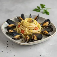 Spaghetti con le cozze in bianco