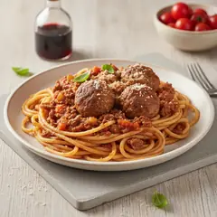 Spaghetti con ragù e polpette