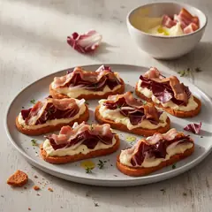Spianatine con crema di asiago, radicchio e pancetta