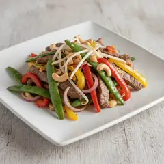 Straccetti di vitello con verdure croccanti