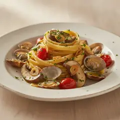 Tonnarelli alle vongole, porcini e pomodorini