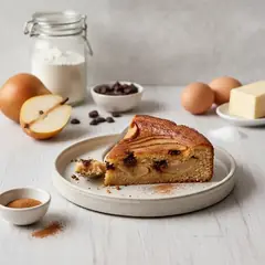 Torta umida con pere e cioccolato