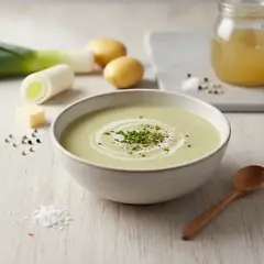 Vichyssoise (crema fredda di porri e patate)