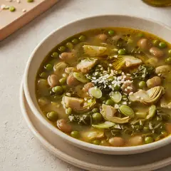 Zuppa di fave piselli e carciofi